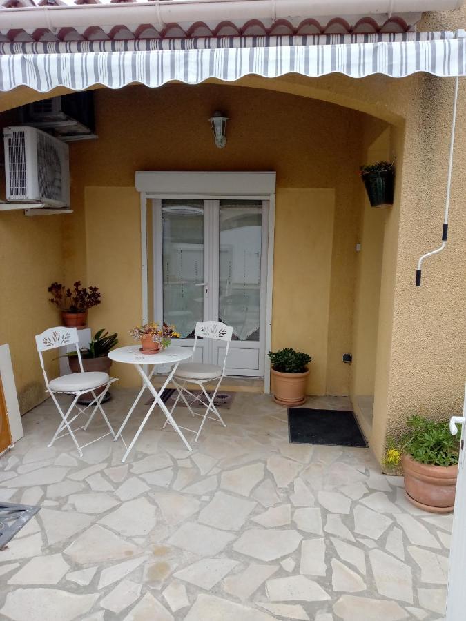 Aigues Mortes Studio De Vacances En Camargue Екстер'єр фото